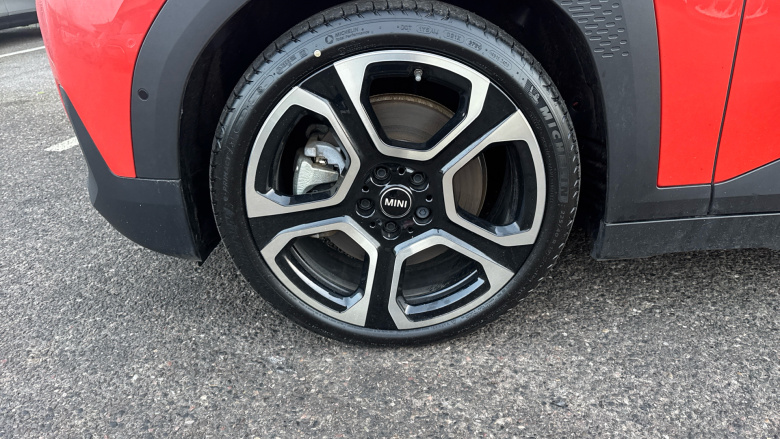 MINI Aceman 160kW SE Classic 54kWh 5dr Auto Electric Hatchback